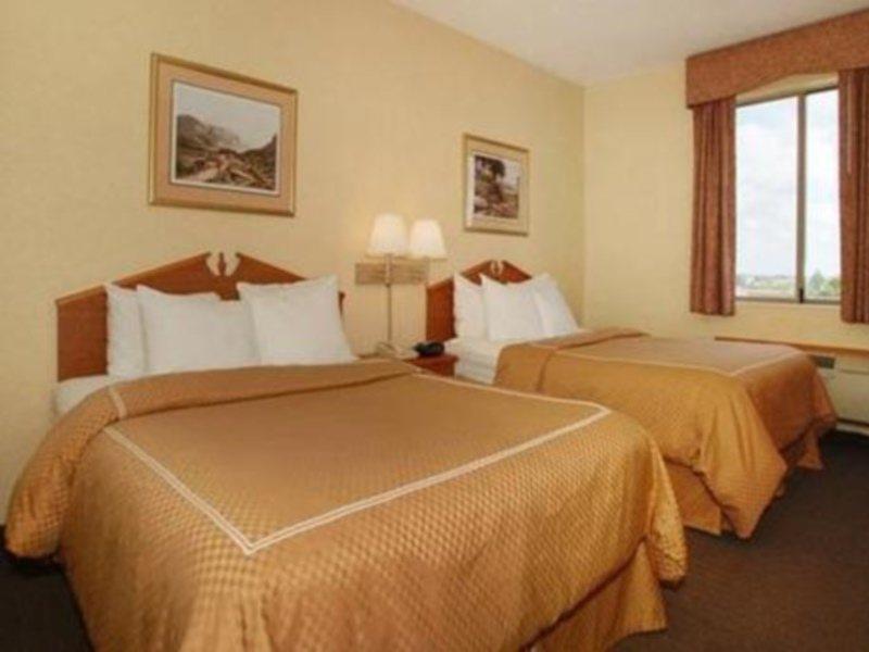 Spark By Hilton Indianapolis Northeast Fishers Oda fotoğraf